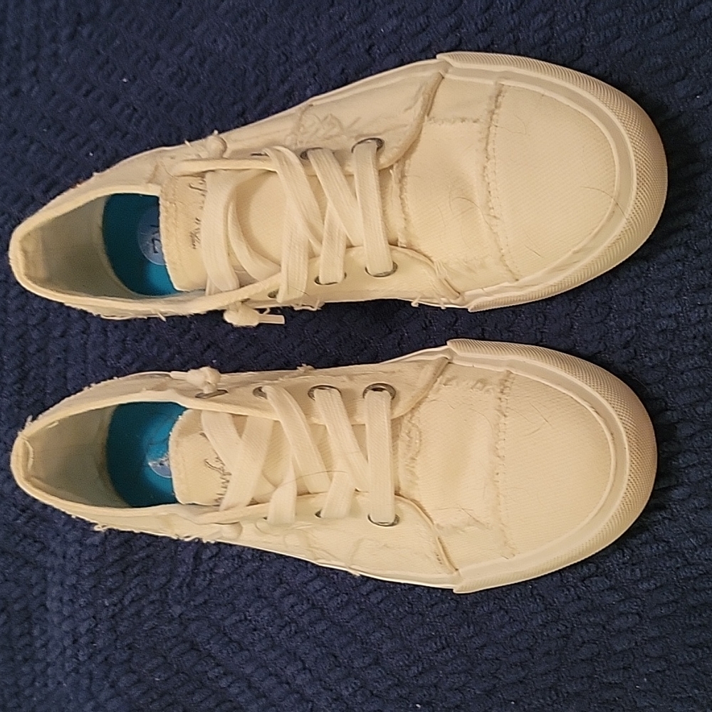 Blowfish slip on tennis shoes